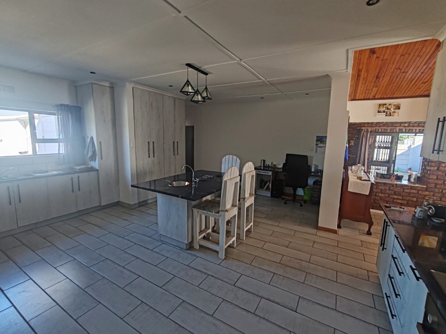 3 Bedroom Property for Sale in Windsor Park Eastern Cape
